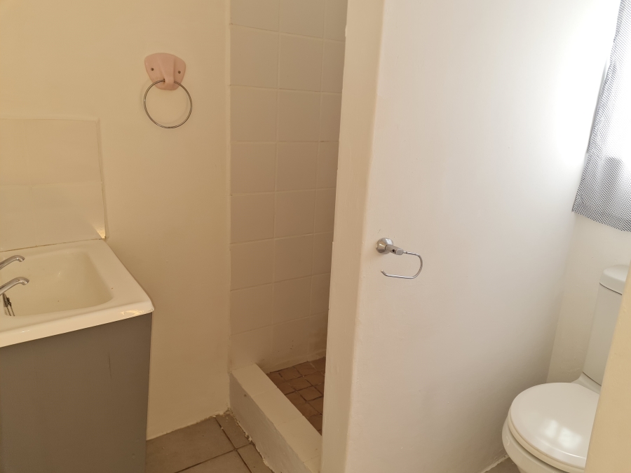 To Let 1 Bedroom Property for Rent in Humansdorp Eastern Cape